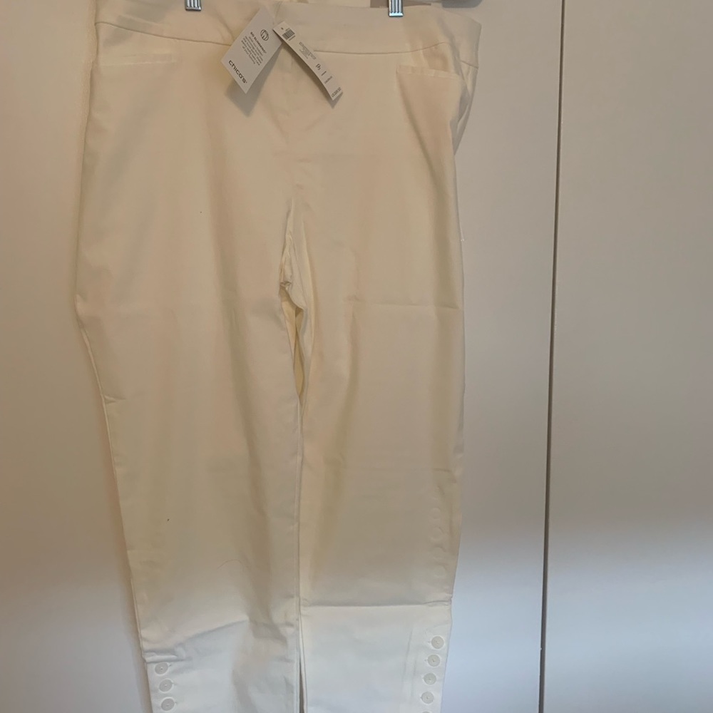 NWT Chico’s Size 3P slimming slacks